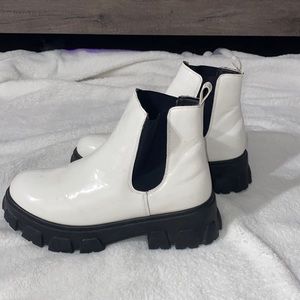 White Platform Boots (Chelsea Boots)